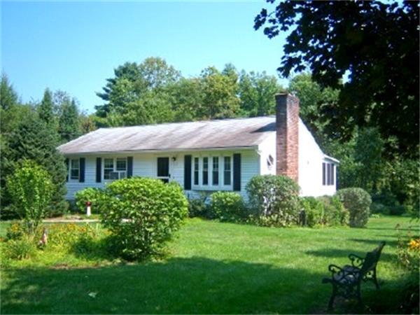 15 Squareshire Road Sterling, MA 01564 - Photo 1 of 30 a view of a house with garden