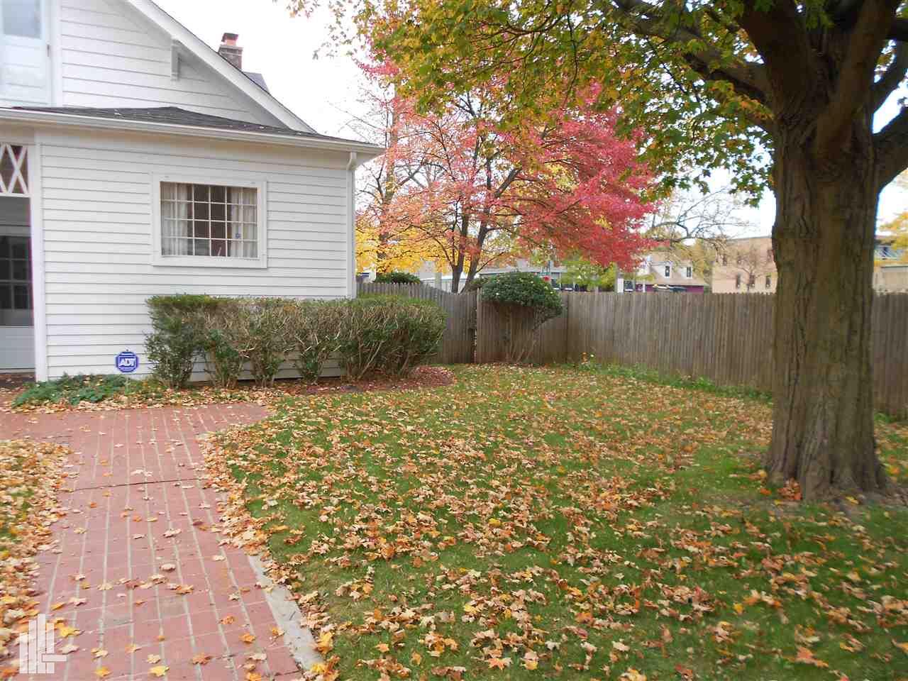 903 North Main Street Rochester, MI 48307 - Photo 18 of 32 Rear Yard