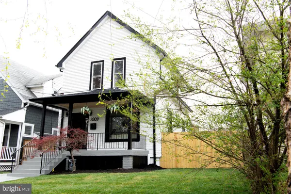 $4,800 | 3309 22nd Street Northeast, Washington, DC 20018