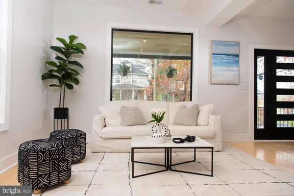 $4,800 | 3309 22nd Street Northeast, Washington, DC 20018