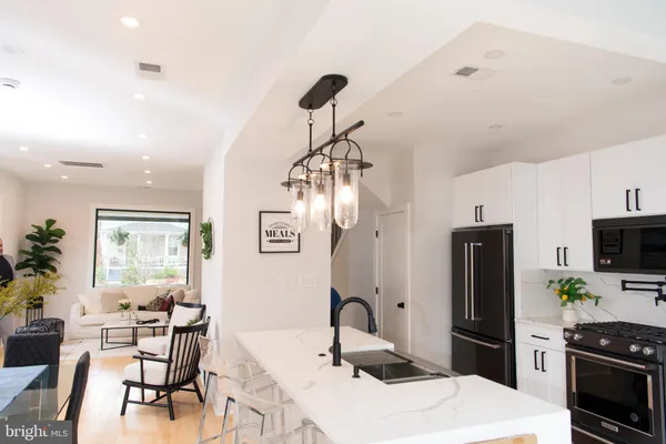 $4,800 | 3309 22nd Street Northeast, Washington, DC 20018