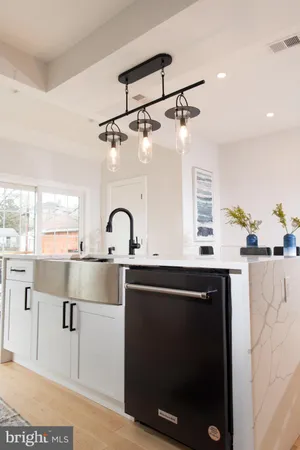 $4,800 | 3309 22nd Street Northeast, Washington, DC 20018