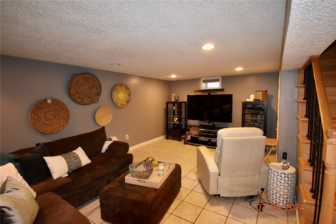 236 Vine Street Pawtucket, RI 02861 - Photo 27 of 32