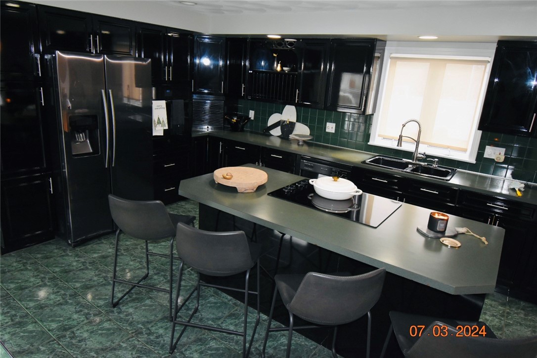 236 Vine Street Pawtucket, RI 02861 - Photo 6 of 32