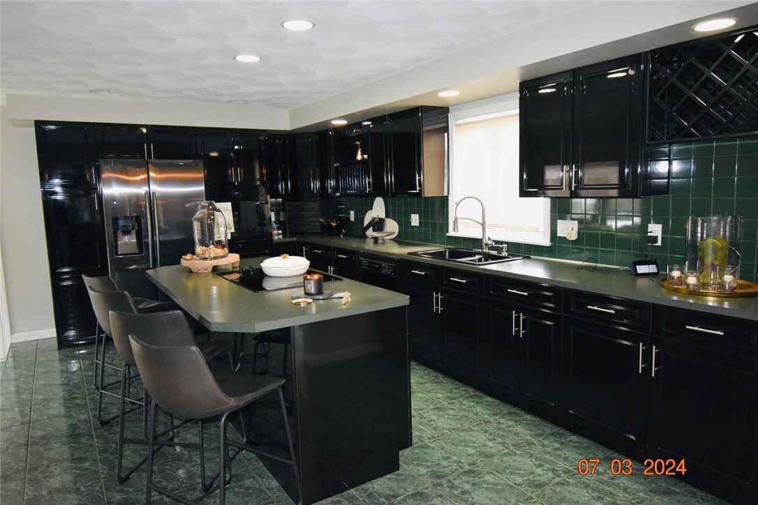 236 Vine Street Pawtucket, RI 02861 - Photo 9 of 32