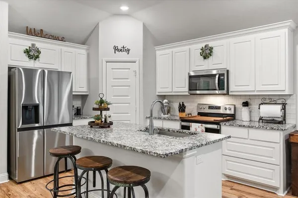 $325,000 | 103 Randal Row, Corsicana, TX 75110