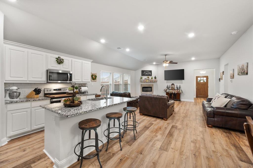 103 Randal Row Corsicana, TX 75110 - Photo 17 of 35