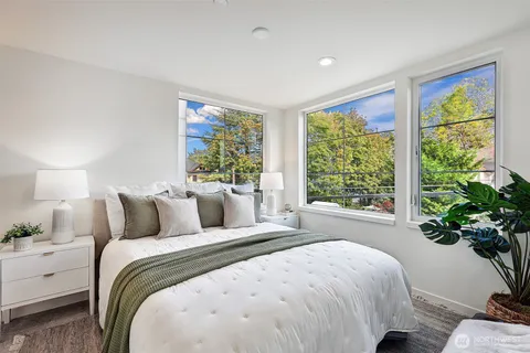 $989,900 | 1301 East 31st Avenue South, Seattle, WA 98144