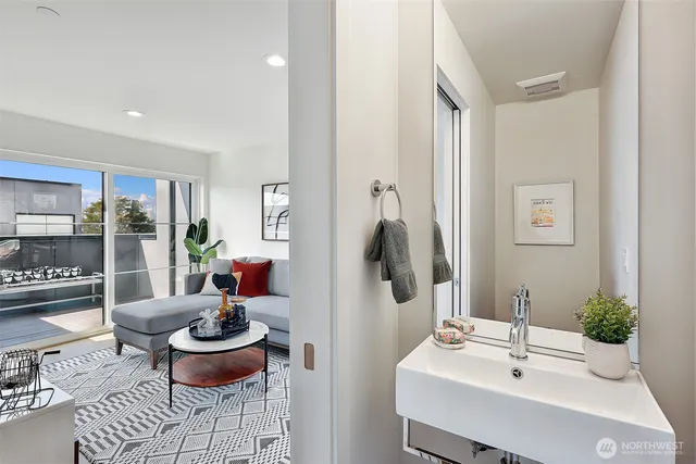 $989,900 | 1301 East 31st Avenue South, Seattle, WA 98144