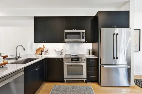 $989,900 | 1301 East 31st Avenue South, Seattle, WA 98144