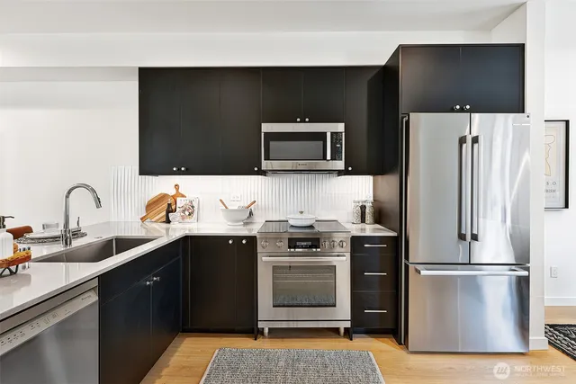 $989,900 | 1301 East 31st Avenue South, Seattle, WA 98144