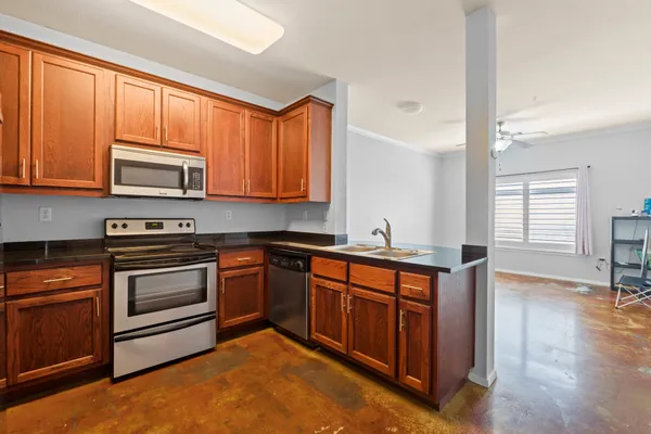 $329,000 | 910 West 25th Street, Unit 209, Austin, TX 78705