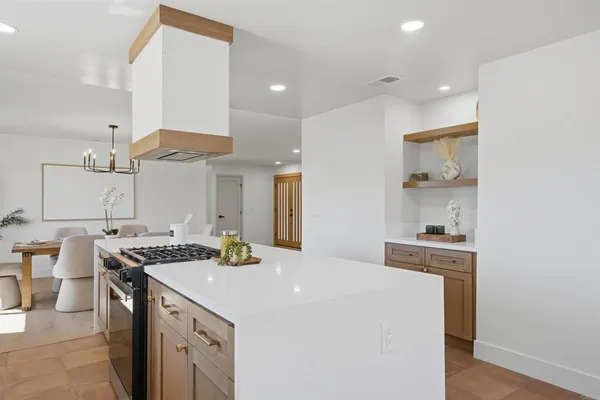 $1,200,000 | 358 Spanish Spur, Fallbrook, CA 92028