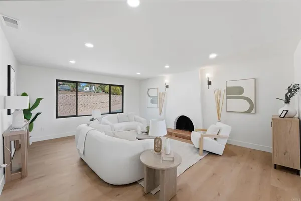 $1,200,000 | 358 Spanish Spur, Fallbrook, CA 92028