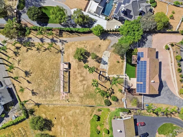 $1,200,000 | 358 Spanish Spur, Fallbrook, CA 92028