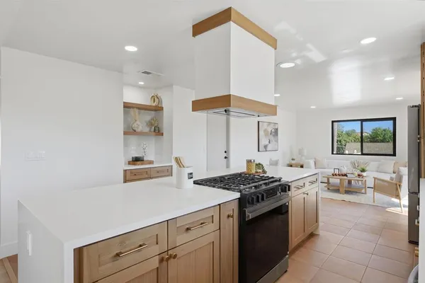 $1,200,000 | 358 Spanish Spur, Fallbrook, CA 92028