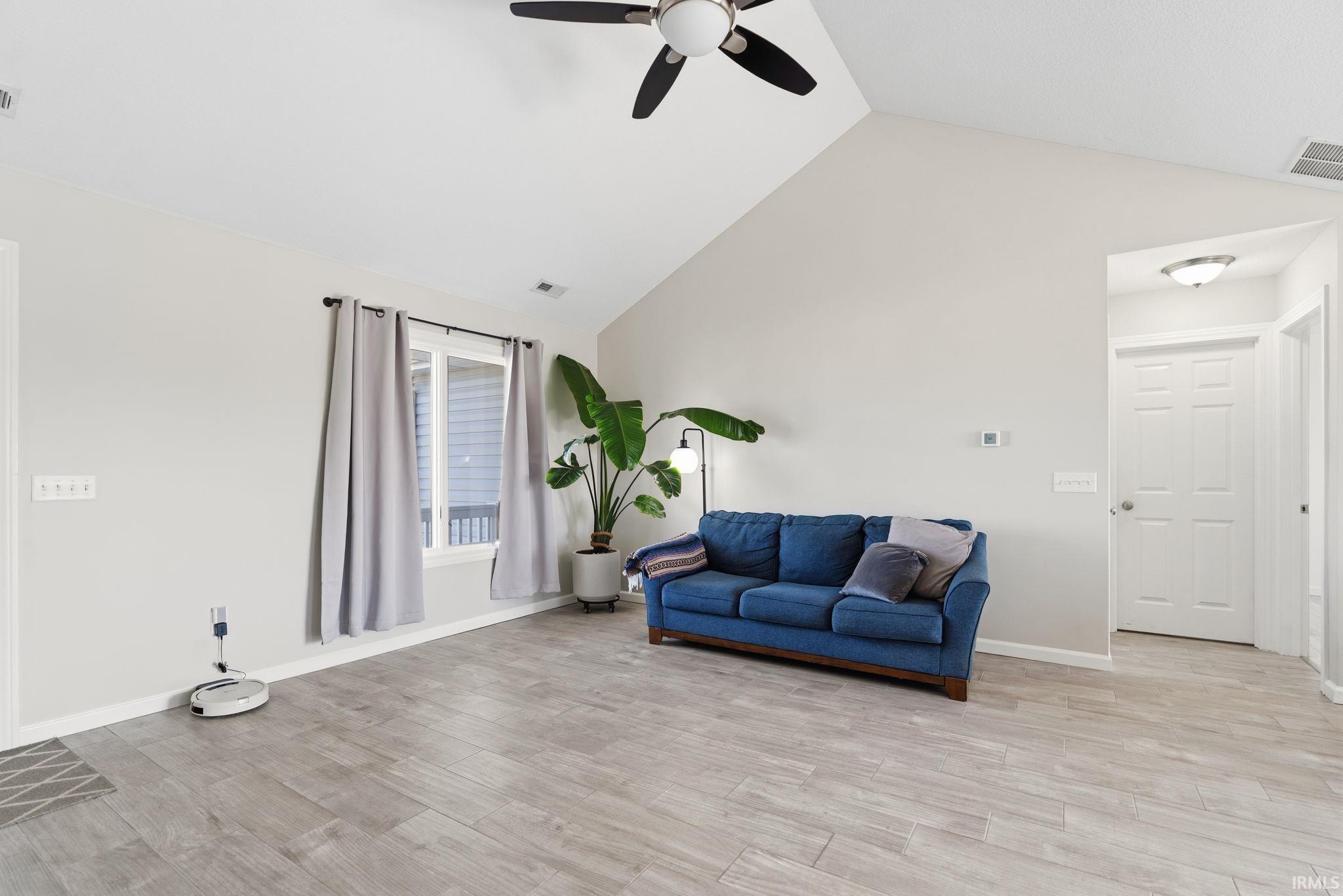 13658 Silk Tree Trail Fort Wayne, IN 46814 - Photo 4 of 34
