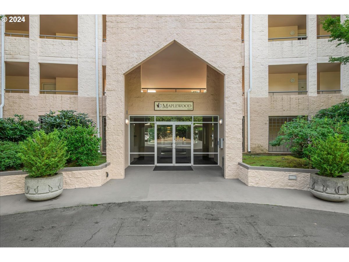 6665 West Burnside Road, Unit 433 Portland, OR 97225 - Photo 3 of 28 Gallery Image 3