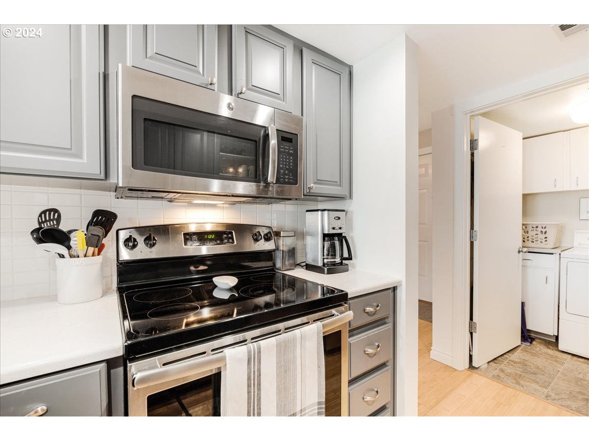 6665 West Burnside Road, Unit 433 Portland, OR 97225 - Photo 10 of 28 Gallery Image 10