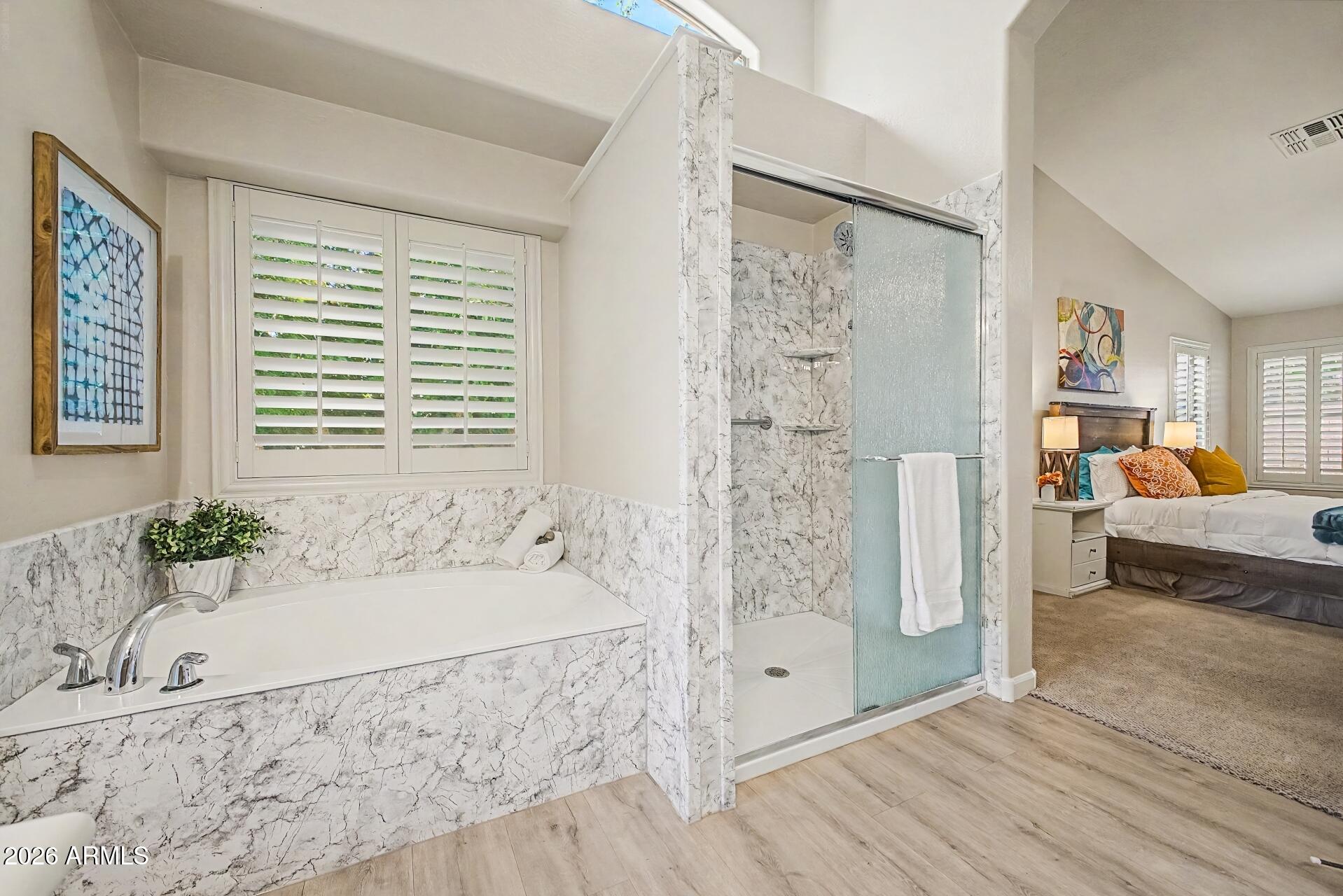 3903 West Grandview Road Phoenix, AZ 85053 - Photo 18 of 26 Master Bathroom