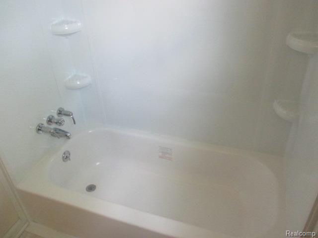9800 Sumpter Road Maybee, MI 48159 - Photo 10 of 14 IMG_0287.jpg