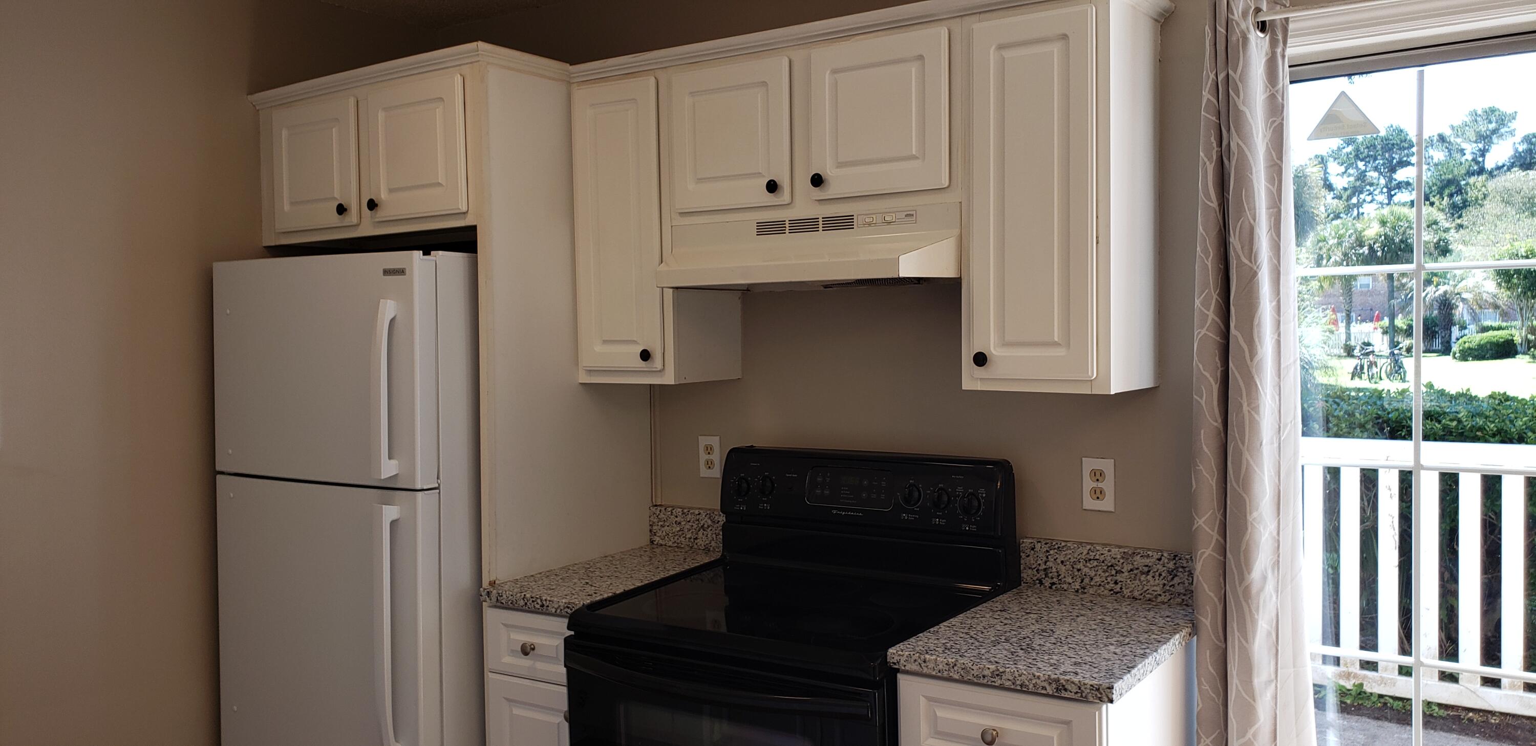 112 Pinewood Street, Unit E Ladson, SC 29456 - Photo 5 of 21 Pinewood 112 E 4