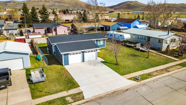 $299,000 | 196 Lupine Drive, Evanston, WY 82930