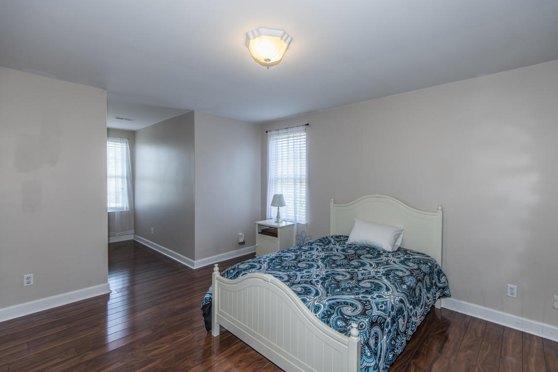 1084 Barnyard Road Bonneau, SC 29431 - Photo 11 of 37 15
