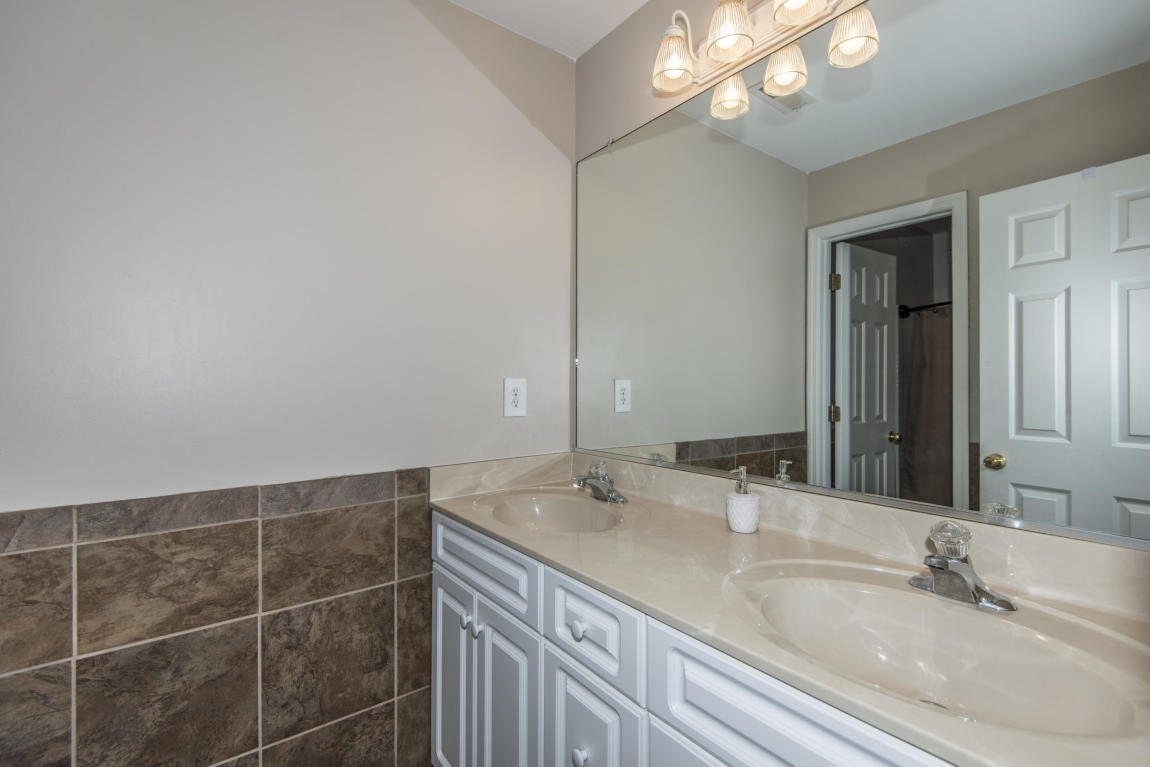1084 Barnyard Road Bonneau, SC 29431 - Photo 12 of 37 16