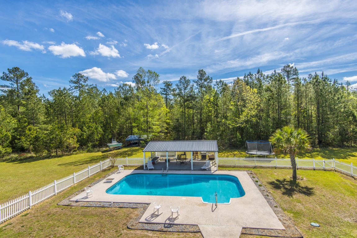 1084 Barnyard Road Bonneau, SC 29431 - Photo 14 of 37 18