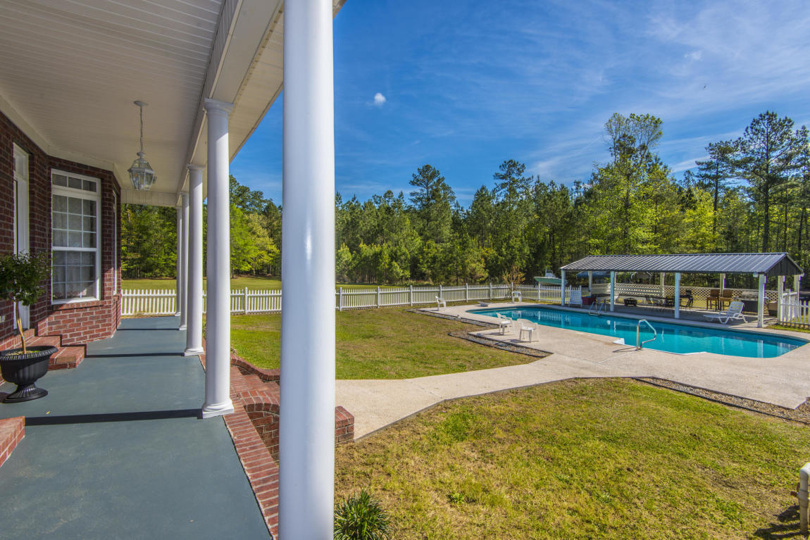 1084 Barnyard Road Bonneau, SC 29431 - Photo 18 of 37 22
