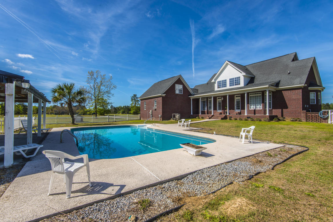 1084 Barnyard Road Bonneau, SC 29431 - Photo 19 of 37 23