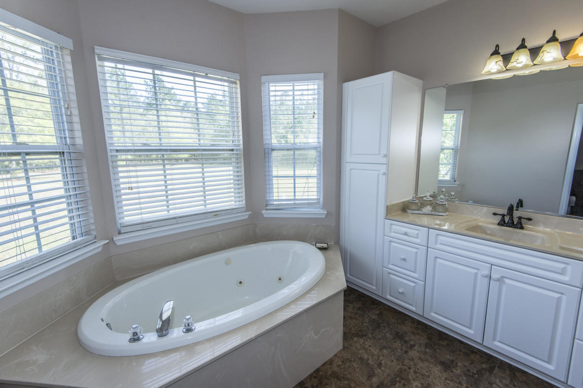 1084 Barnyard Road Bonneau, SC 29431 - Photo 7 of 37 7