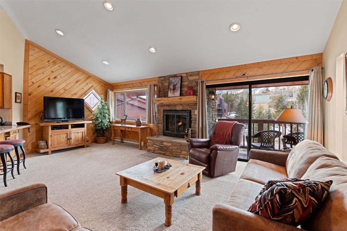 405 4 O Clock Road, Unit 13F Breckenridge, CO 80424 - Photo 3 of 22 Gallery Image 3