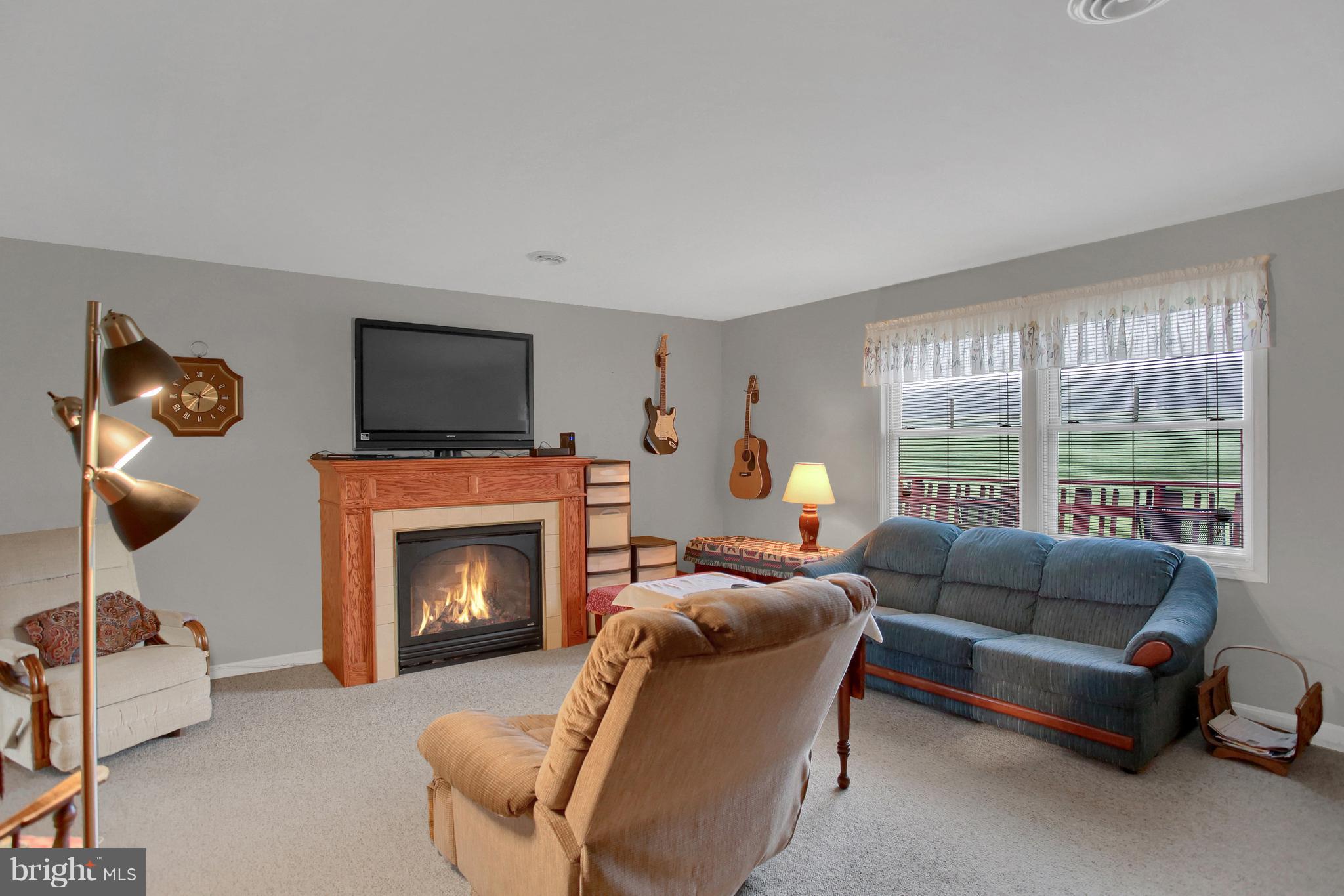 488 Mountain Road Boiling Springs, PA 17007 - Photo 3 of 26 Gallery Image 3