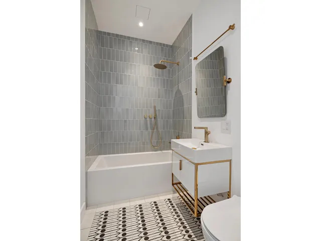 $4,750,000 | 98 Conselyea Street | Williamsburg