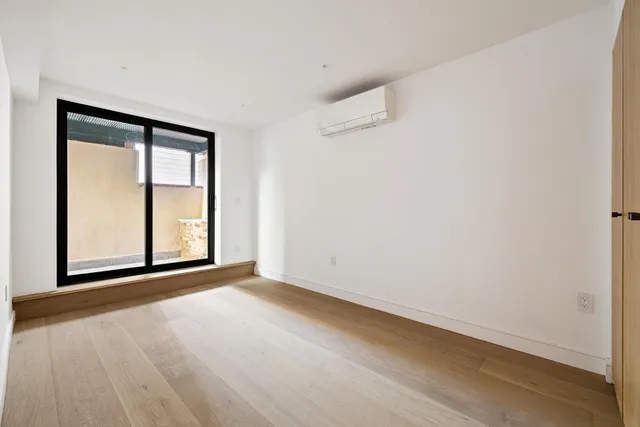 $4,600,000 | 98 Conselyea Street | Williamsburg