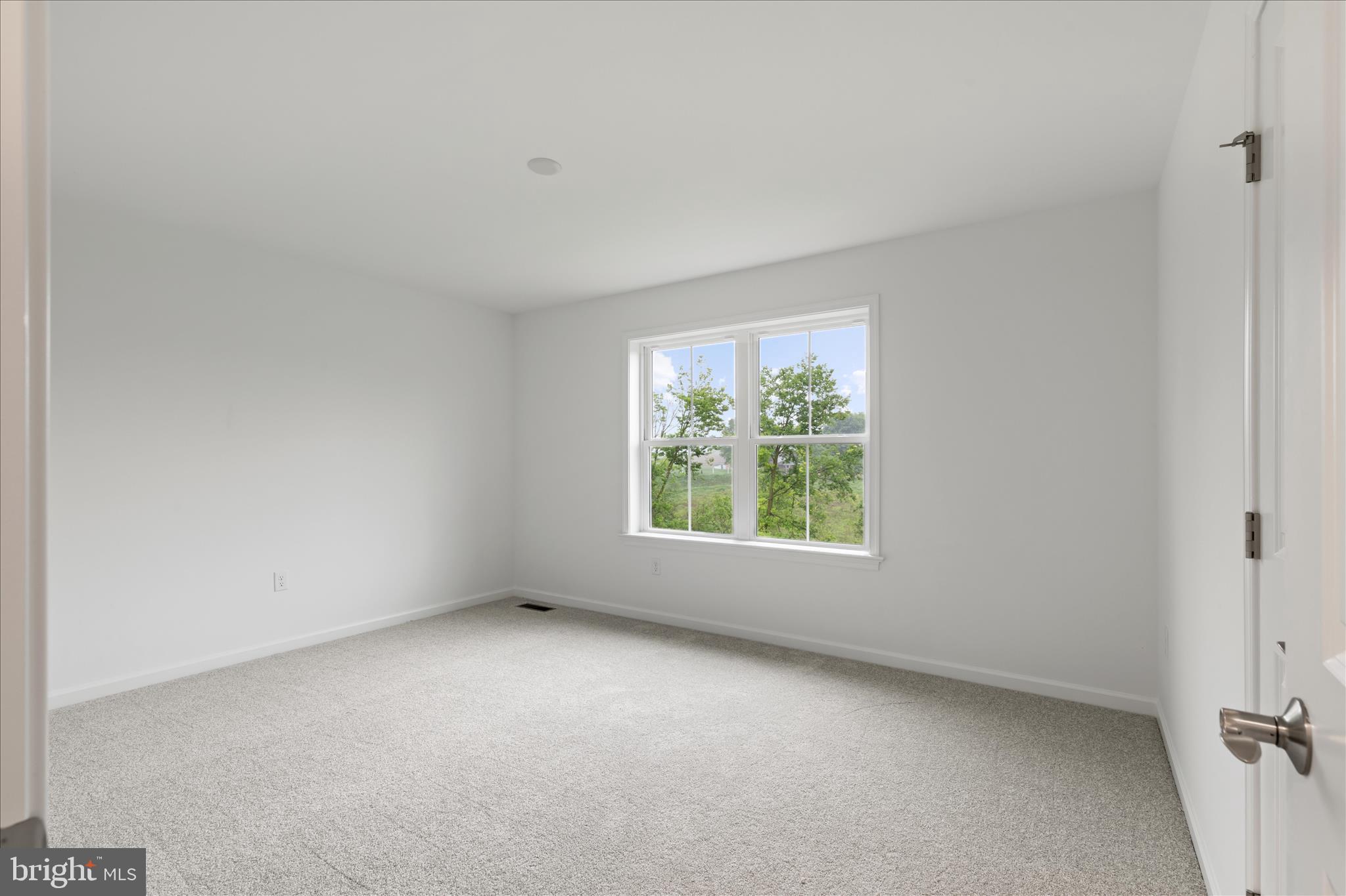 10 Stream Drive Carlisle, PA 17013 - Photo 28 of 48 an empty room with windows