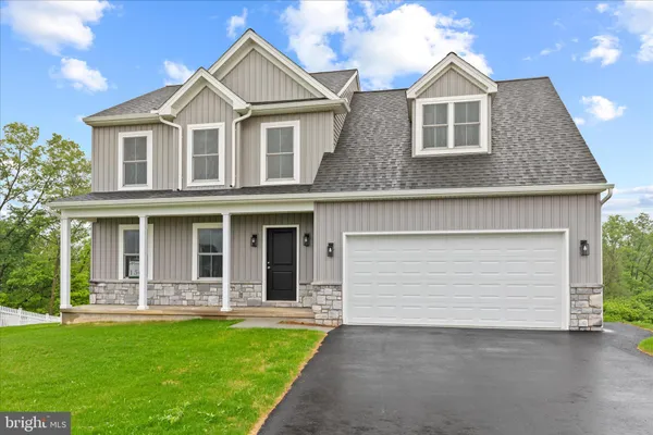 $445,900 | 10 Stream Drive, Carlisle, PA 17013