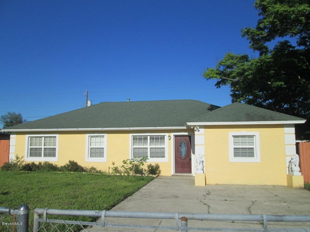 4555 Moon Road Titusville, FL 32780 - Photo 1 of 15 IMG_8527