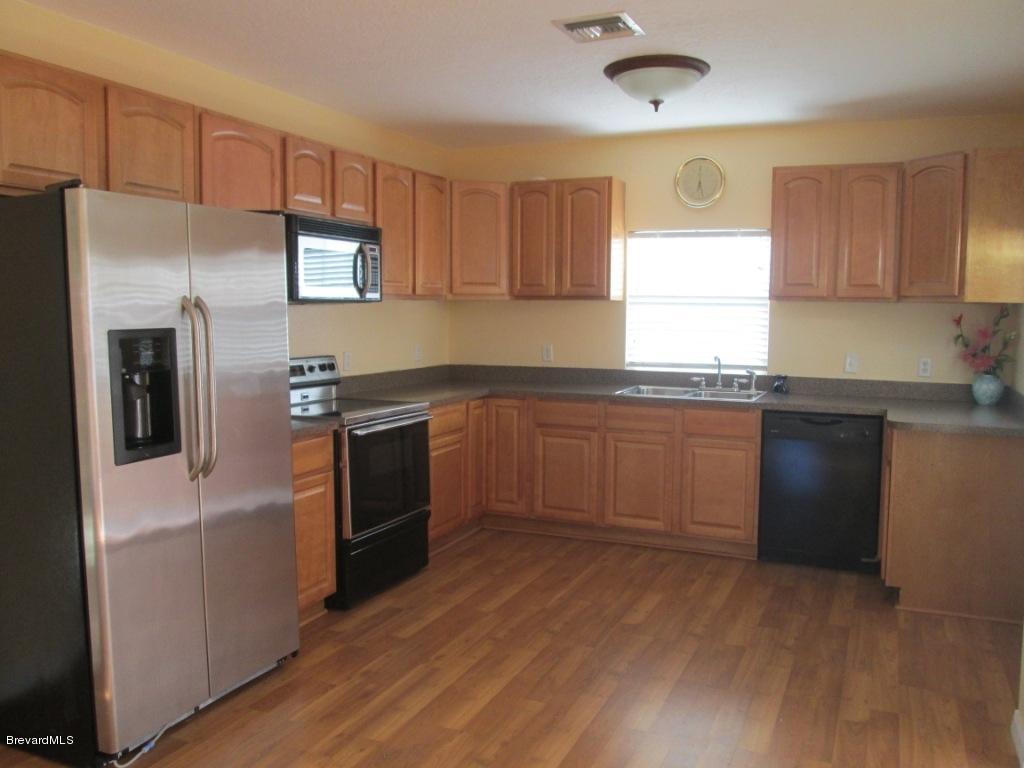 4555 Moon Road Titusville, FL 32780 - Photo 2 of 15 IMG_8530
