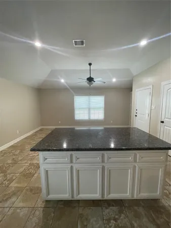 $1,500 | 8230 Constellation Lane, Unit B, Houston, TX 77075