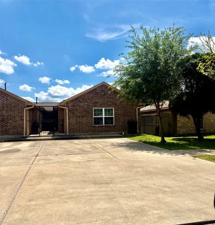 $1,500 | 8230 Constellation Lane, Unit B, Houston, TX 77075