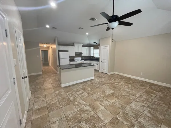 $1,500 | 8230 Constellation Lane, Unit B, Houston, TX 77075