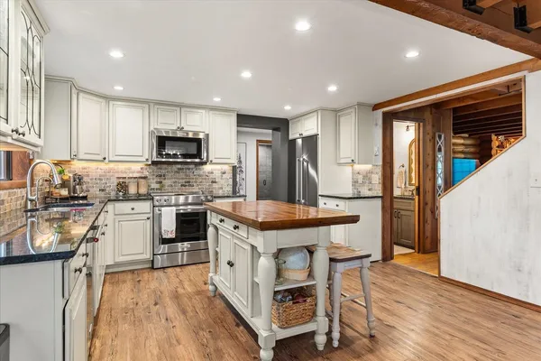 $725,000 | 14725 North Lynwood Drive, Spokane, WA 99208