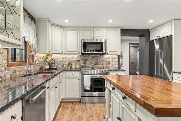 $725,000 | 14725 North Lynwood Drive, Spokane, WA 99208