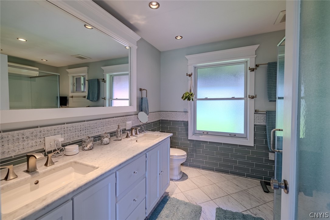6307 Muskrat Bay Road Cicero, NY 13029 - Photo 15 of 47 Marble flooring throughout.