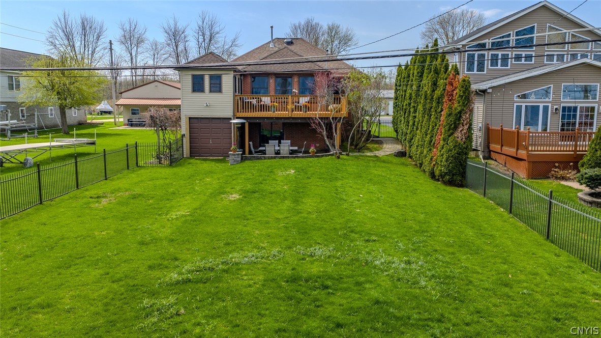6307 Muskrat Bay Road Cicero, NY 13029 - Photo 2 of 47 Offering endless views of Oneida Lake!