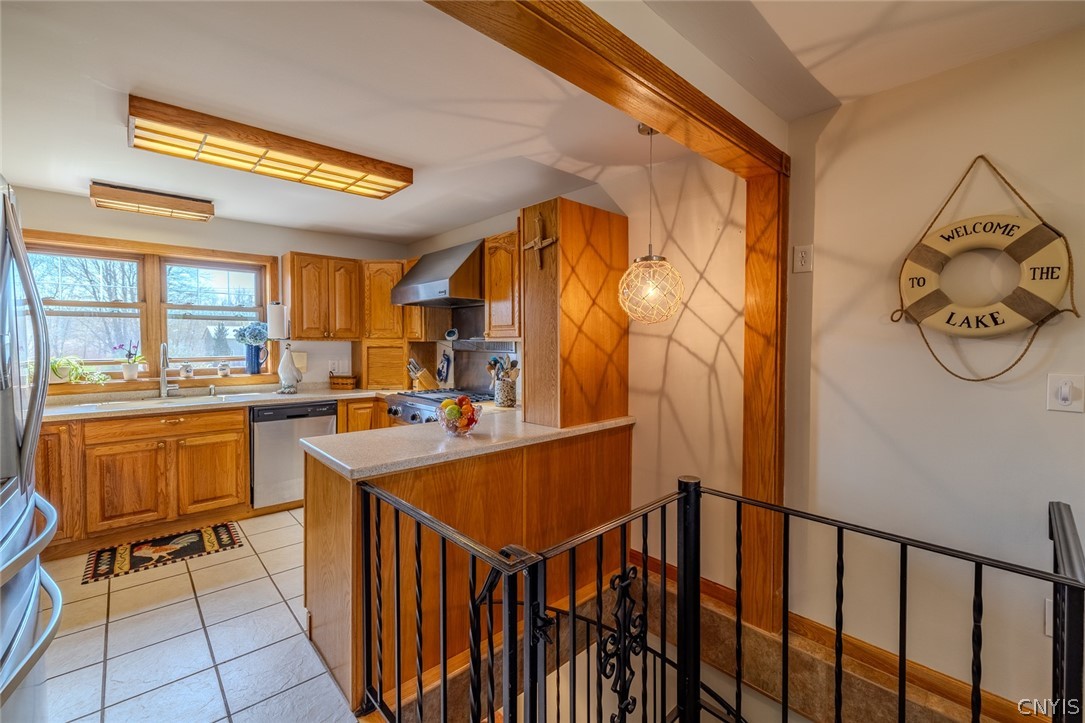 6307 Muskrat Bay Road Cicero, NY 13029 - Photo 24 of 47 Welcome to the second floor!
