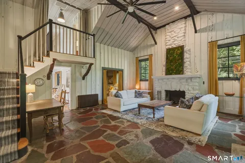 $1,425,000 | 119 Kettle Creek Road, Weston, CT 06883